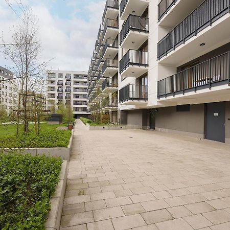 Apartment With Balcony & Parking In Warsaw By Noclegi Renters Exteriör bild