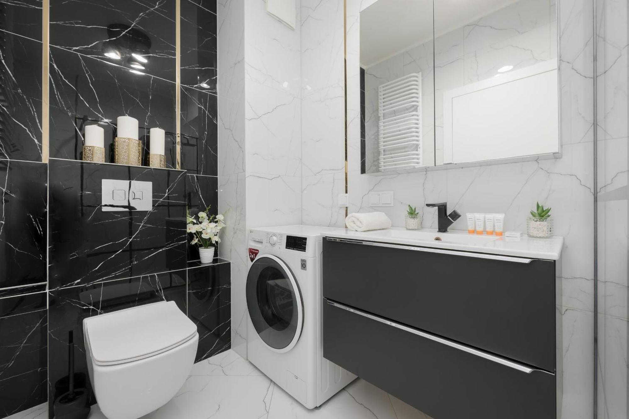 Apartment With Balcony & Parking In Warsaw By Noclegi Renters Exteriör bild
