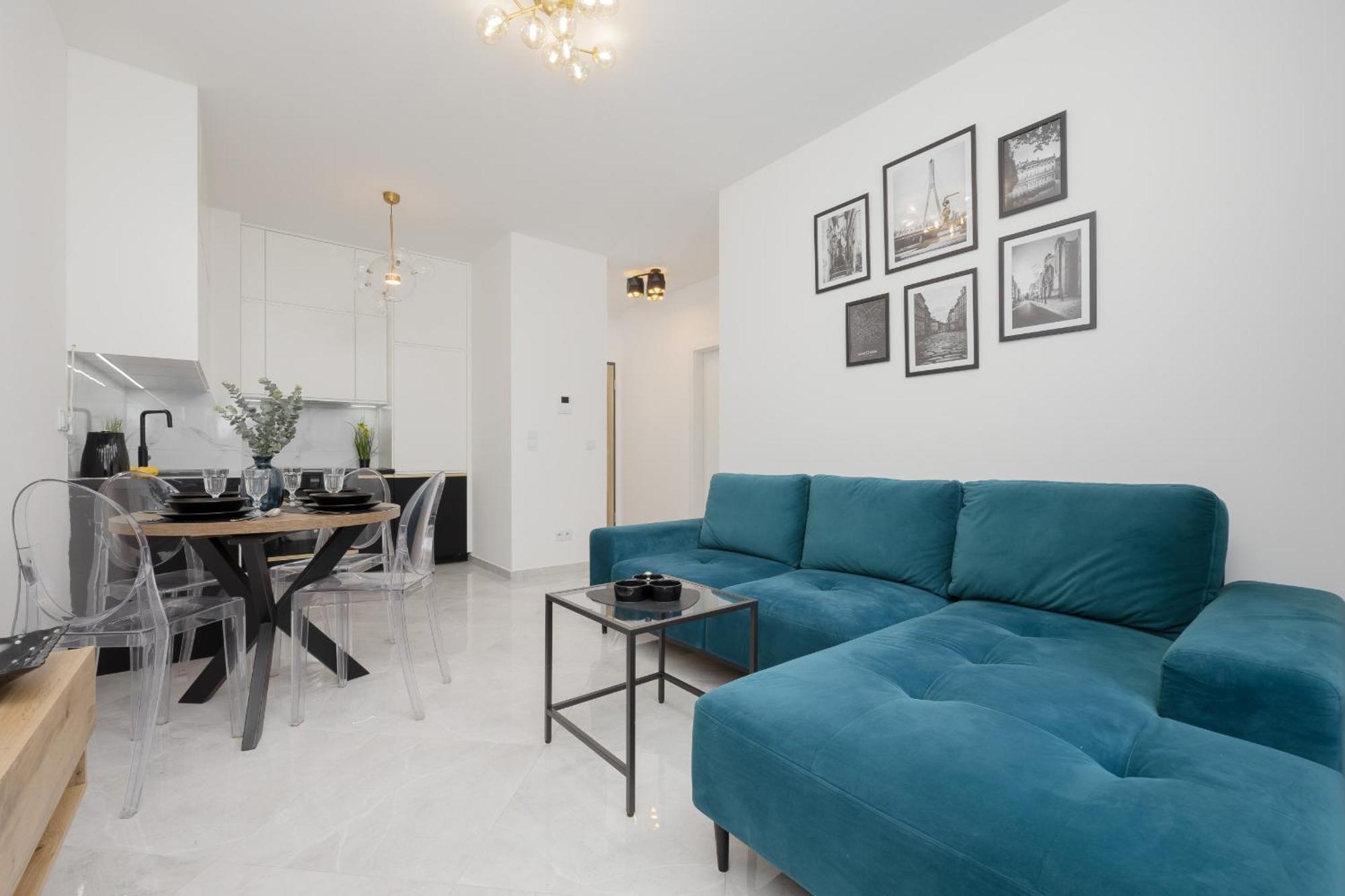 Apartment With Balcony & Parking In Warsaw By Noclegi Renters Exteriör bild